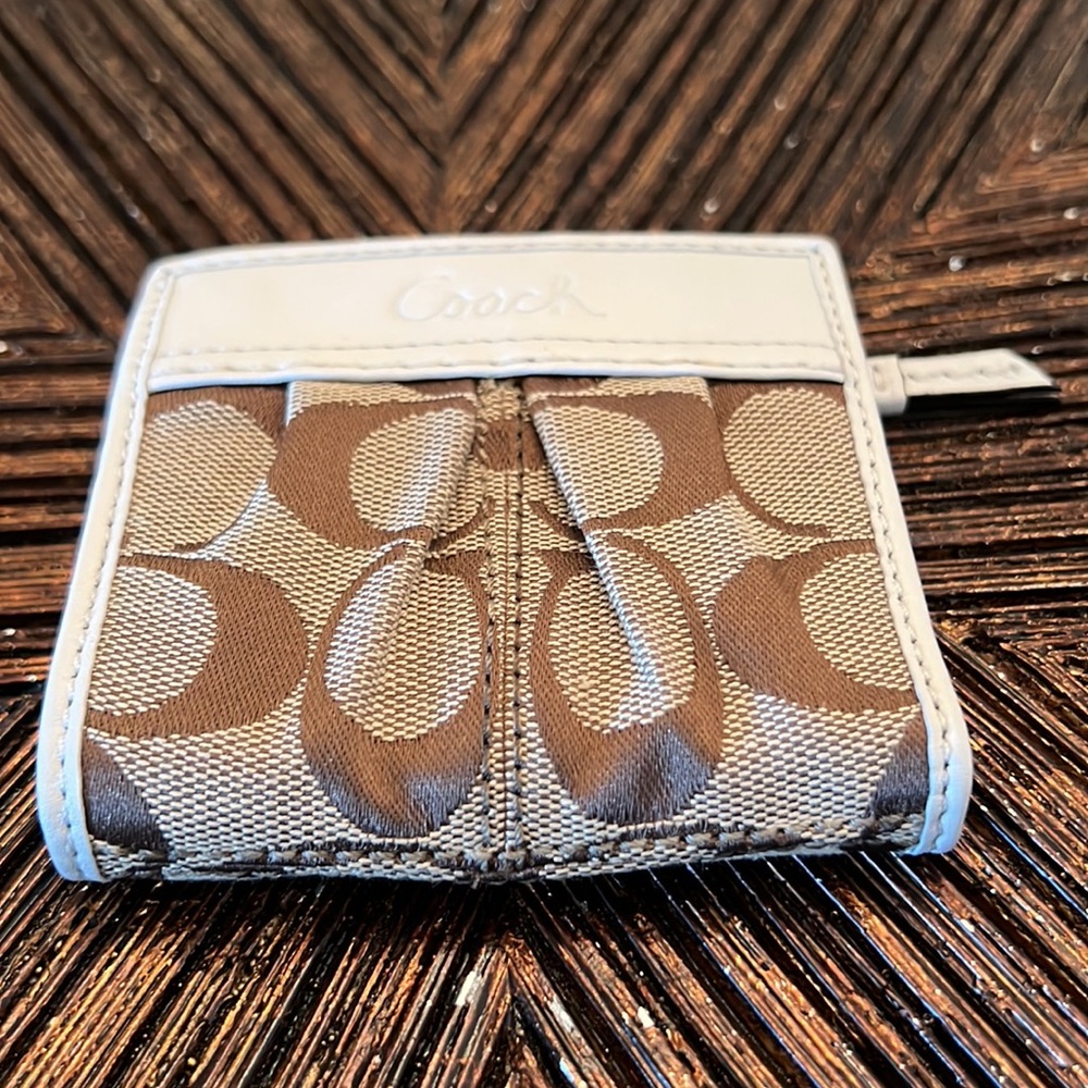 COACH SIGNATURE WALLET - Picture 6 of 12